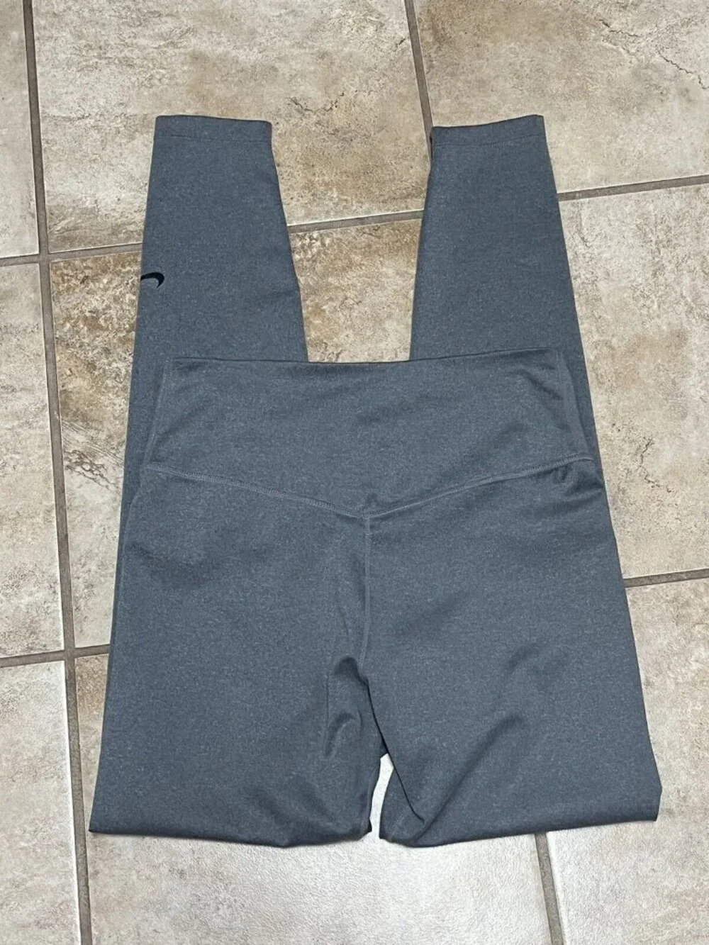Nike Dri Fit Women’s Mid-Rise Activewear Leggings Gray AJ8827-098 SZ Small U8-31